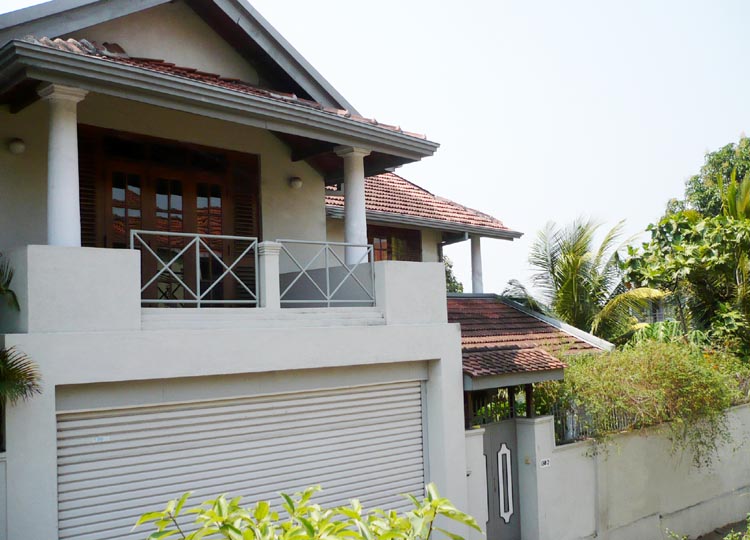 Nugegoda House for sale/rent