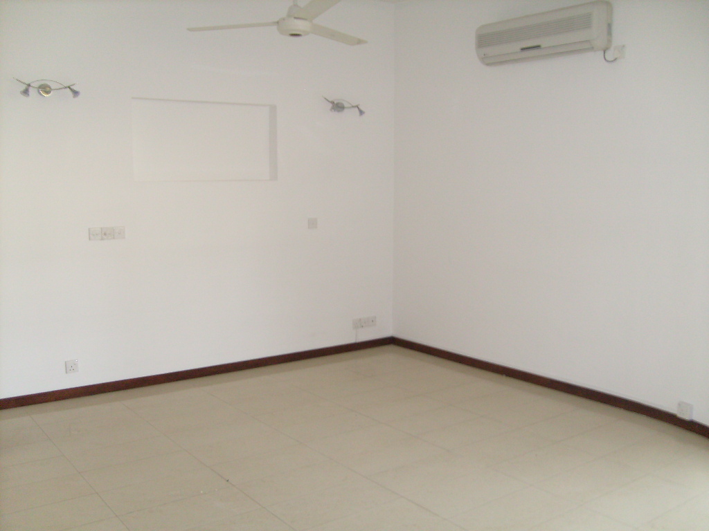 Rajagiriya Commercial for sale/rent