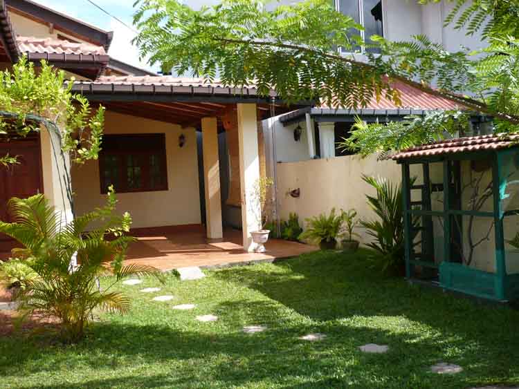 Gampaha House for sale/rent