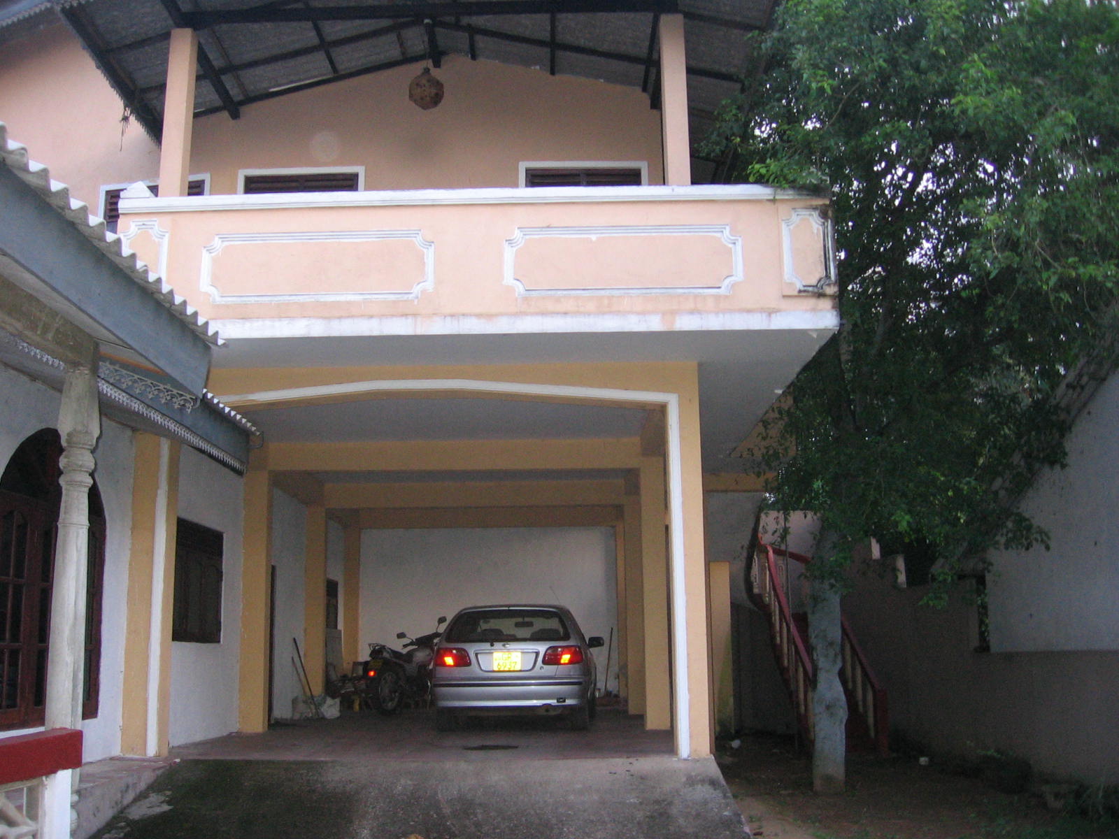 Nugegoda House for sale/rent