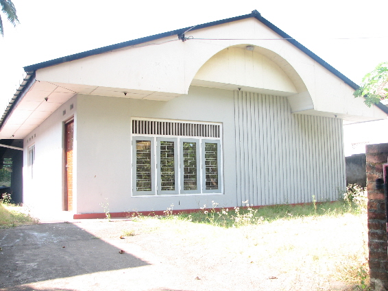 Nugegoda Land with house for sale/rent