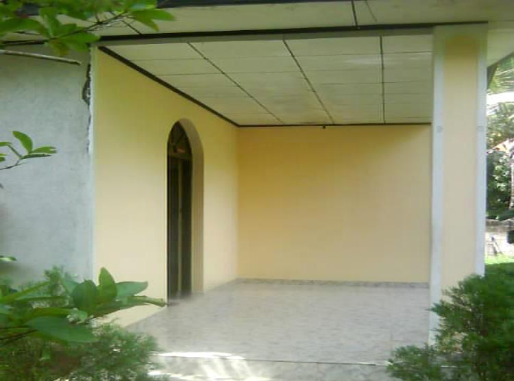 Gampaha House for sale/rent