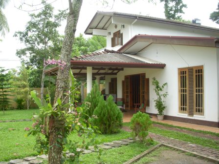 Hikkaduwa House for sale/rent