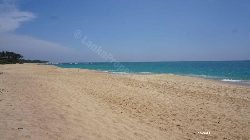 Beachfront land for sale in Rakawa