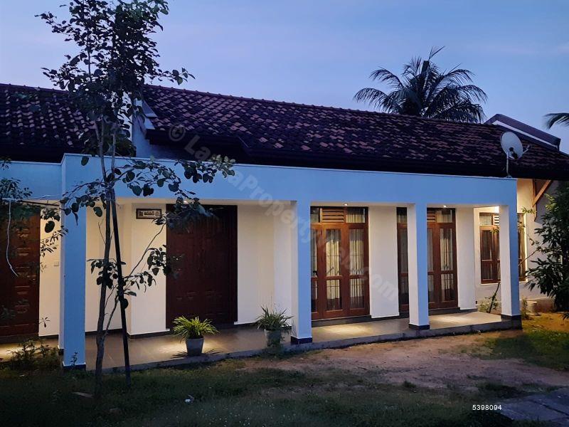 House for Sale in Gampaha Solidly Built House for Urgent Sale at