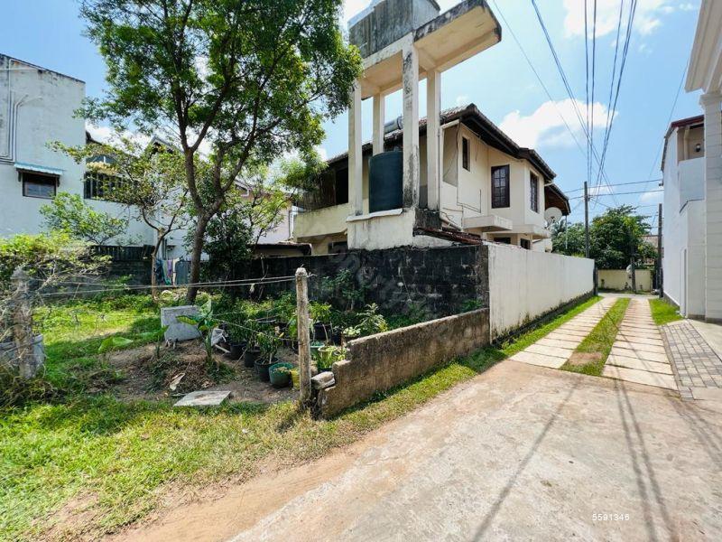 Bare Land for sale in Battaramulla 10.9P LAND FOR SALE IN BATTARAMULLAright circular rd