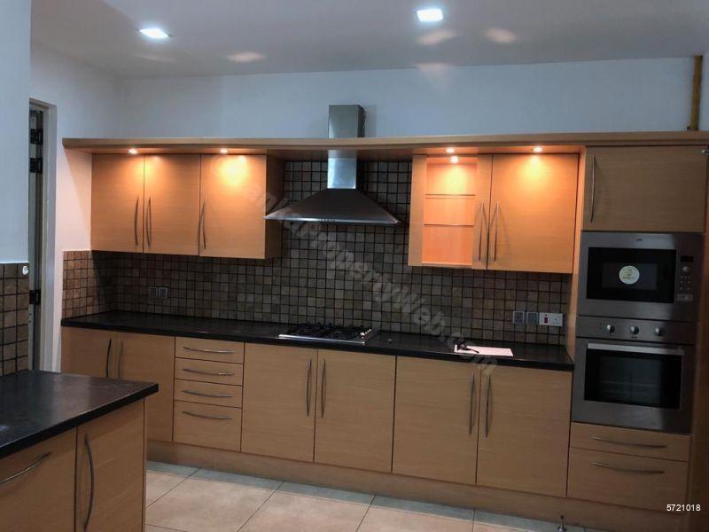 Kitchen - Apartment for rent in Colombo 3
