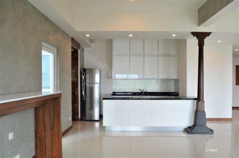 Apartment for rent in Rajagiriya