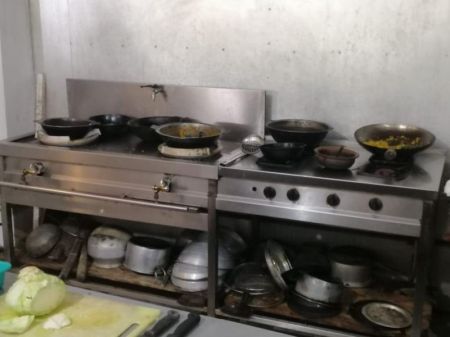 Kitchen - Restaurant with liquor licence avilable for rent in Midigama 