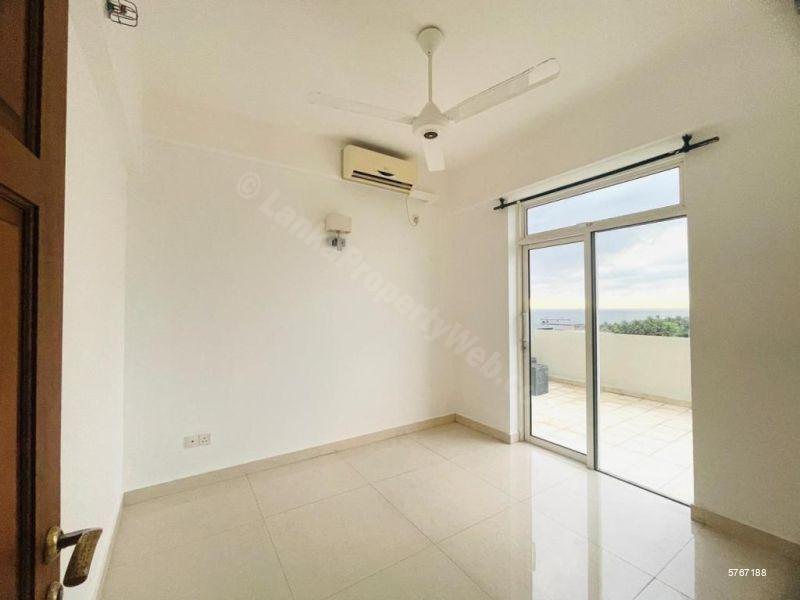 Apartment for sale in Dehiwala