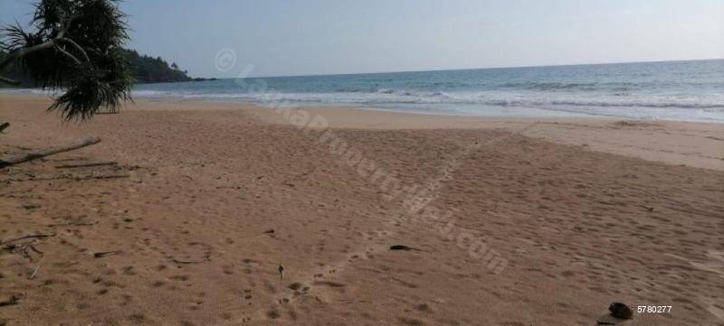 Beachfront land for sale in Galle