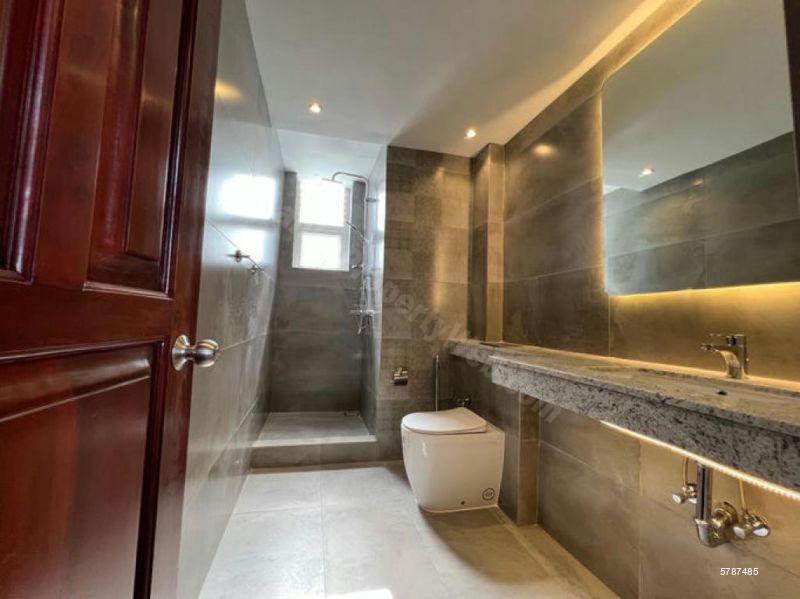 Bathroom - Apartment for rent in Rajagiriya