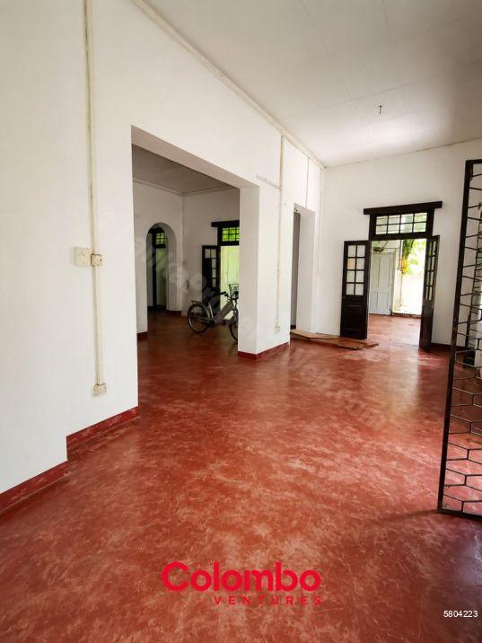 Colombo 4 Commercial for sale/rent