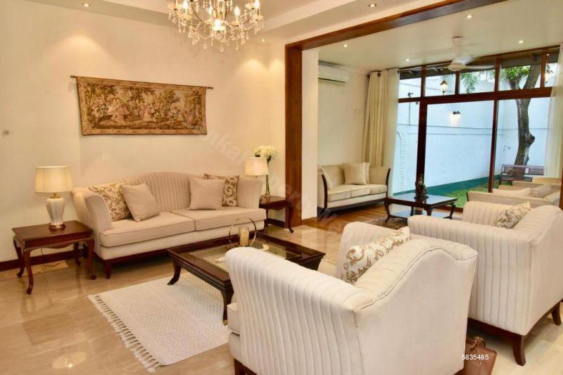 Living Room - Villa for rent in Colombo 7