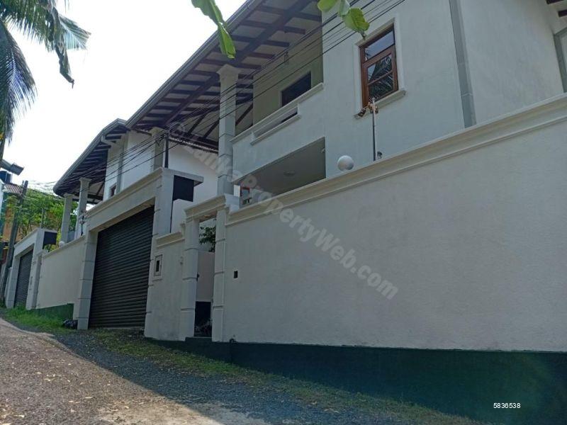 Exterior - House for sale in Piliyandala