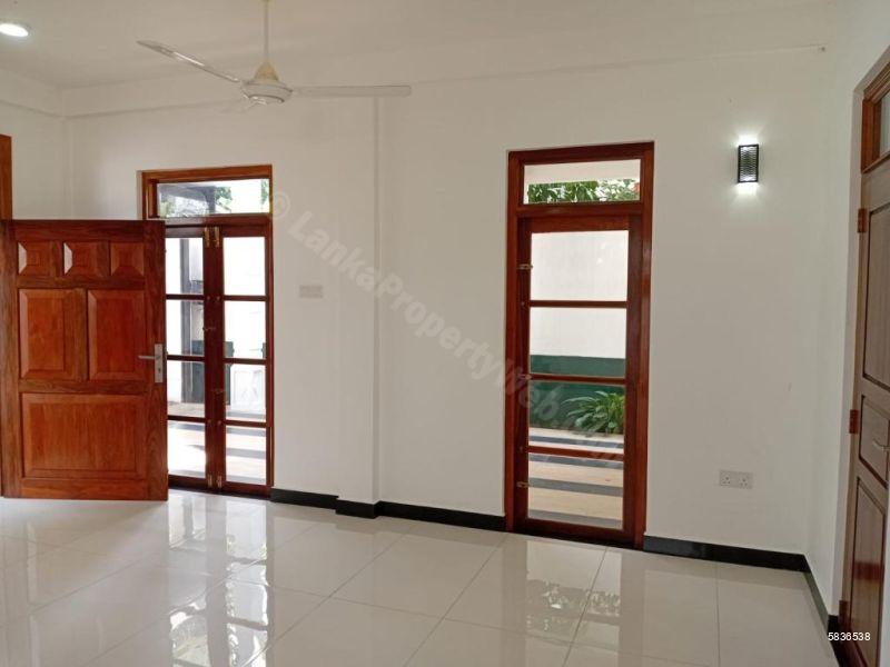 House for sale in Piliyandala
