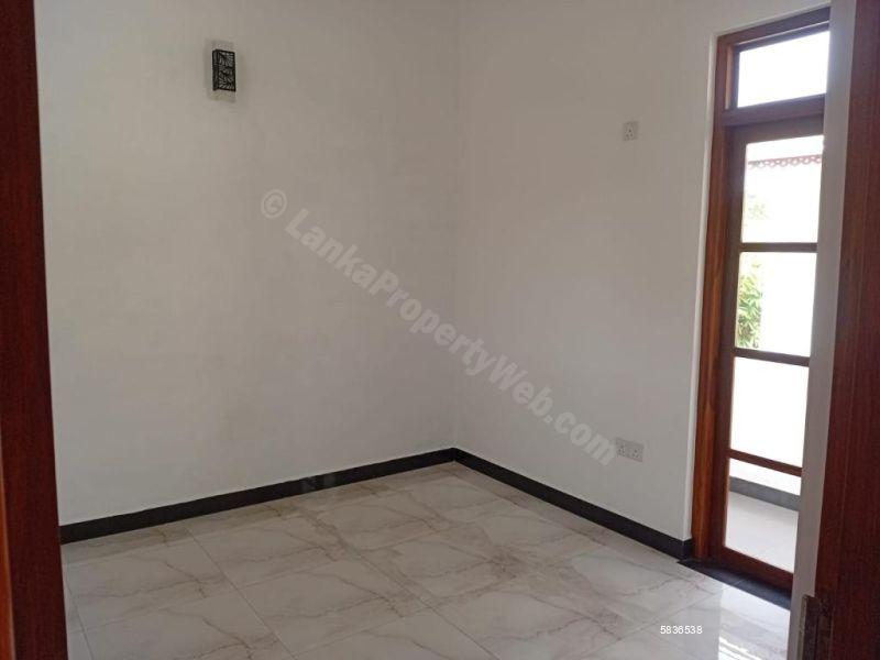 House for sale in Piliyandala