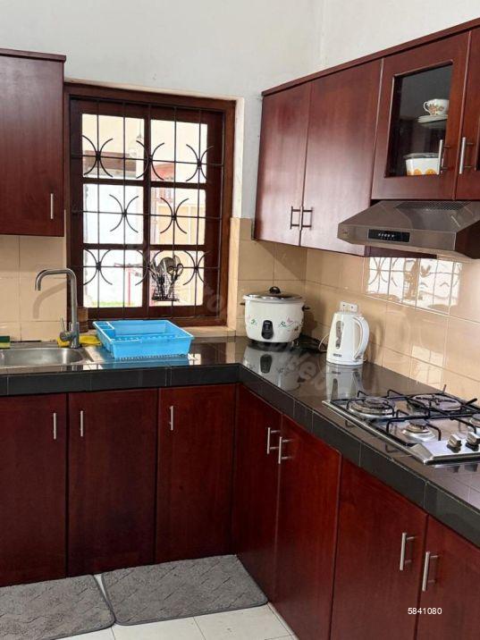Kitchen - House for sale in Rajagiriya