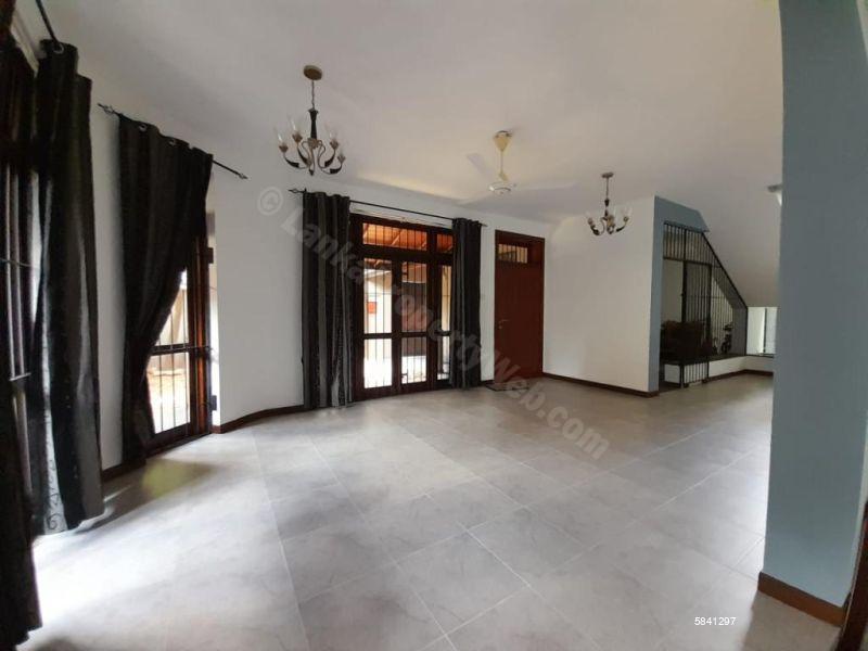 House for sale in Nugegoda