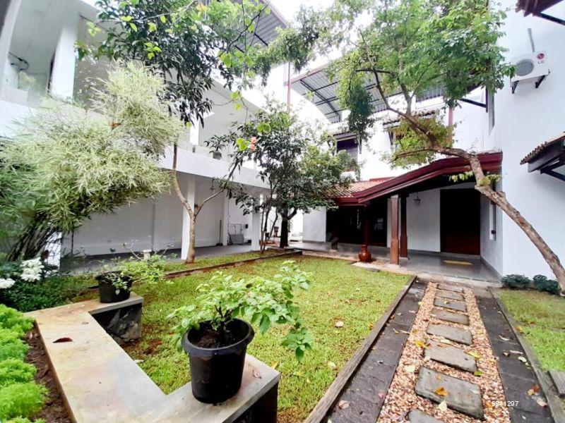 Exterior - House for sale in Nugegoda