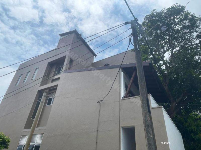Exterior - House for rent in Mirihana