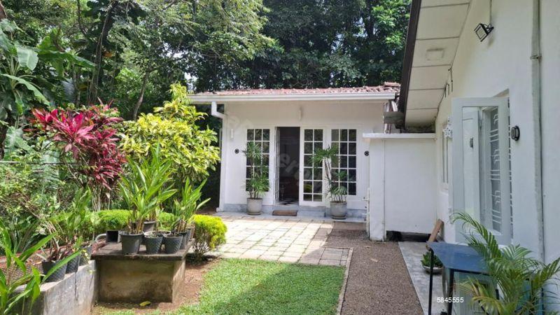 Exterior - Villa for sale in Galle