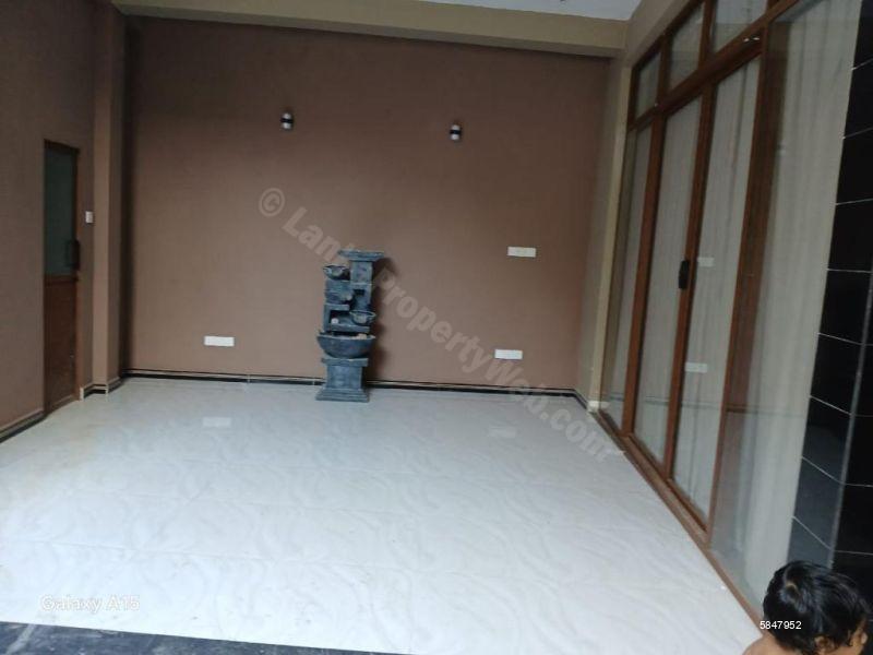 House for sale in Dehiwala