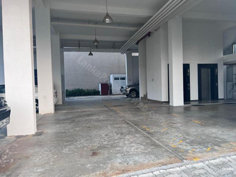 Commercial for rent in Battaramulla