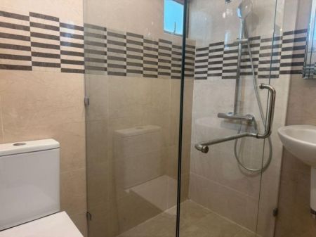 Bathroom - Ref(P-JESI-252)🏢 Apartment for Sale – Bambalapitiya