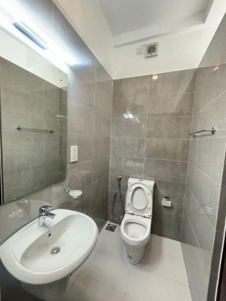 Bathroom - 3 Bedroom Apartment for Rent in Colombo 5, S1813