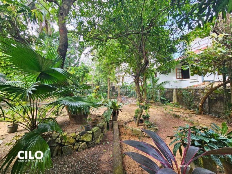 Bare Land for sale in Nawala