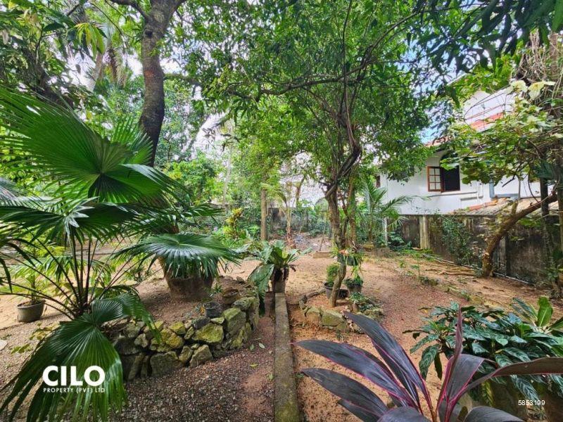 Bare Land for sale in Nawala