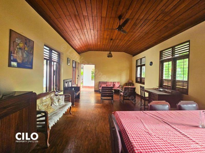 Bare Land for sale in Nawala