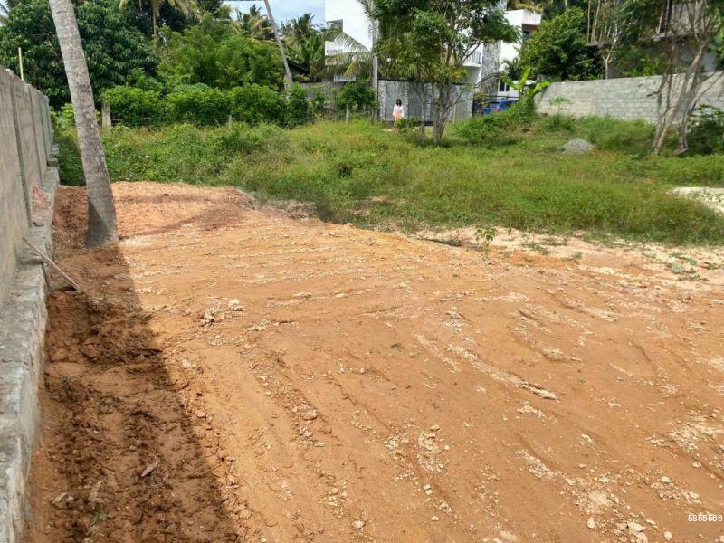 Bare Land for sale in Mirissa