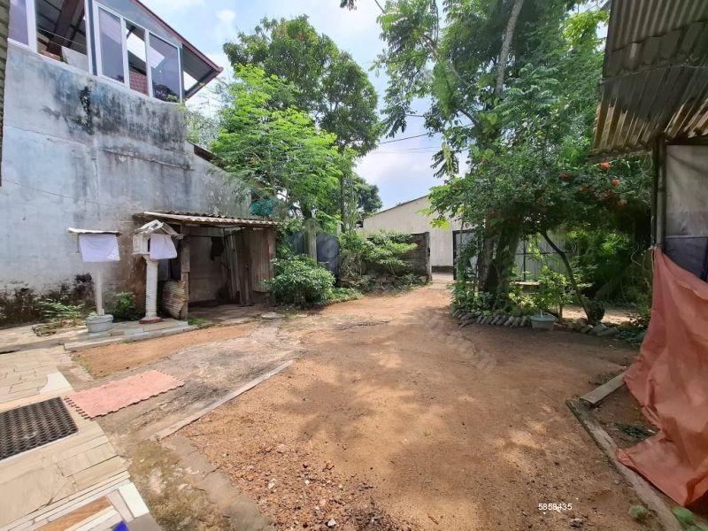 Bare Land for sale in Pelawatte