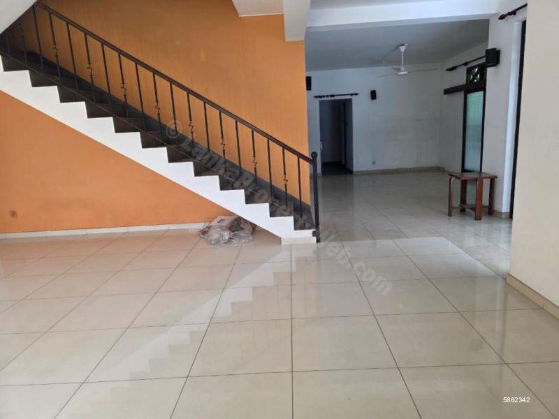 Commercial for rent in Colombo 15