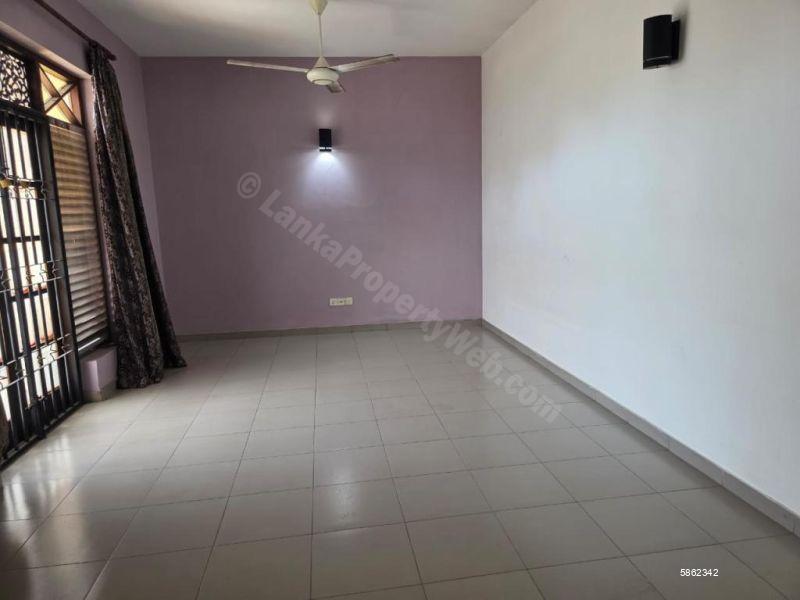 Commercial for rent in Colombo 15