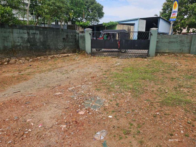 Bare Land for sale in Thalawathugoda