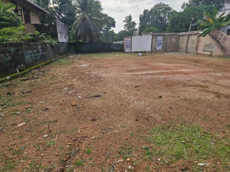 Bare Land for sale in Thalawathugoda