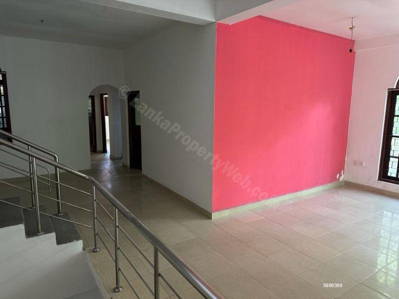 House for rent in Colombo 8