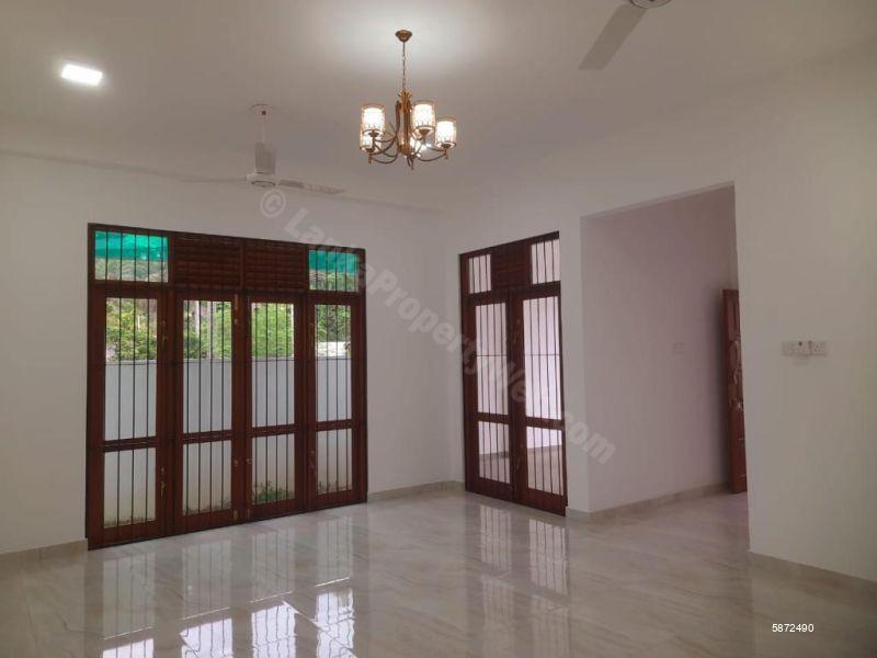 House for sale in Piliyandala