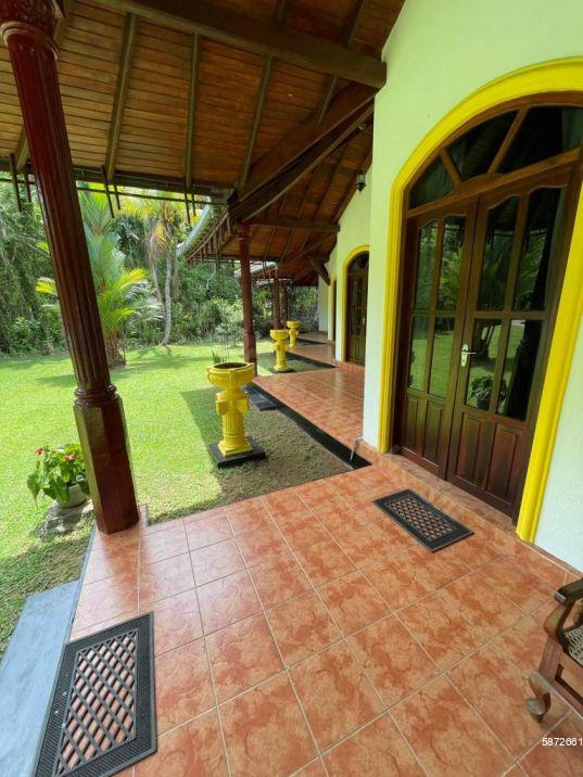 Commercial for sale in Bentota