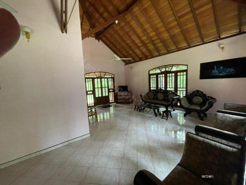 Commercial for sale in Bentota