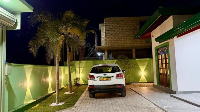 House for sale in Wadduwa