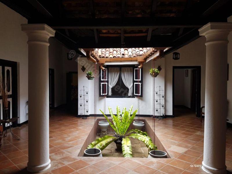 Bungalow for sale in Kandy