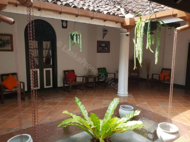 Exterior - Bungalow for sale in Kandy