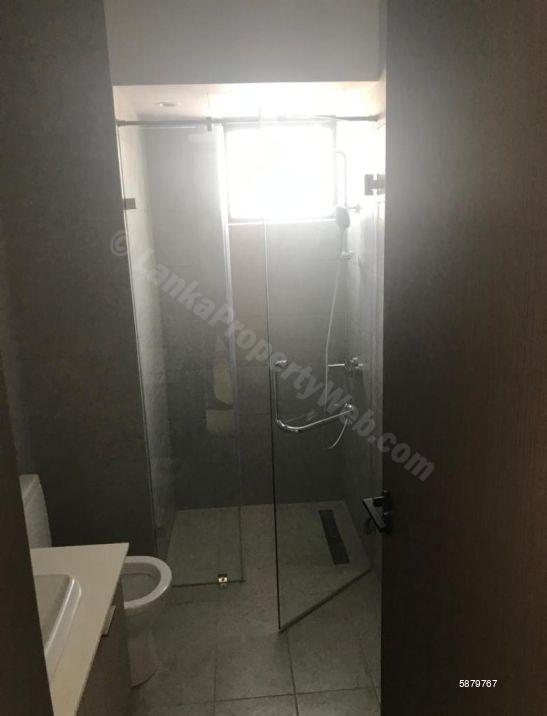 Bathroom - Apartment for sale in Colombo 3
