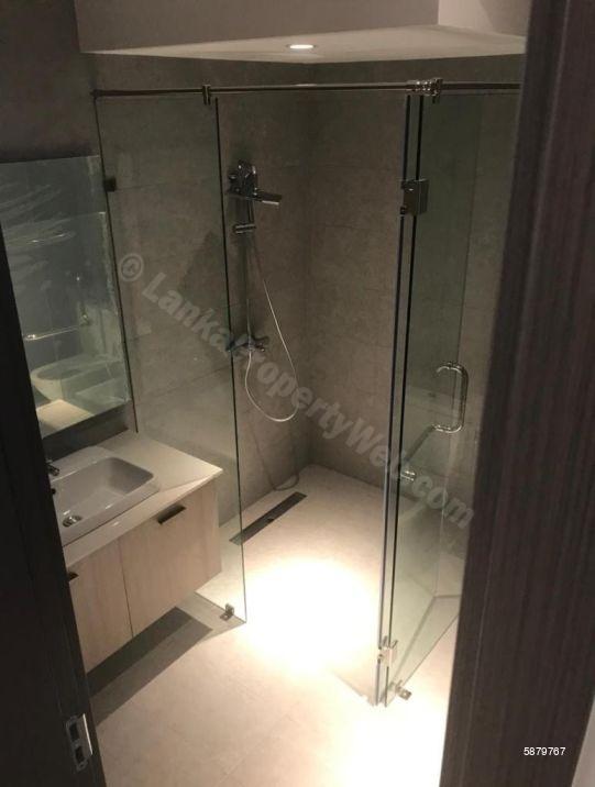 Bathroom - Apartment for sale in Colombo 3