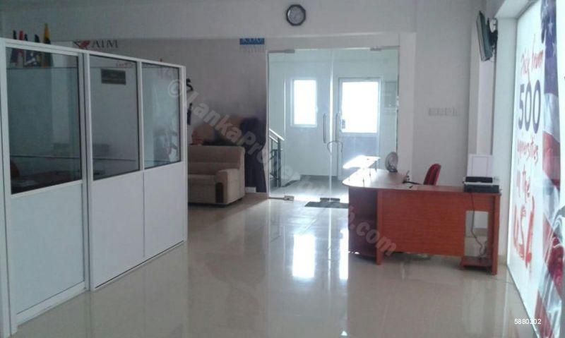 Commercial for rent in Nawala