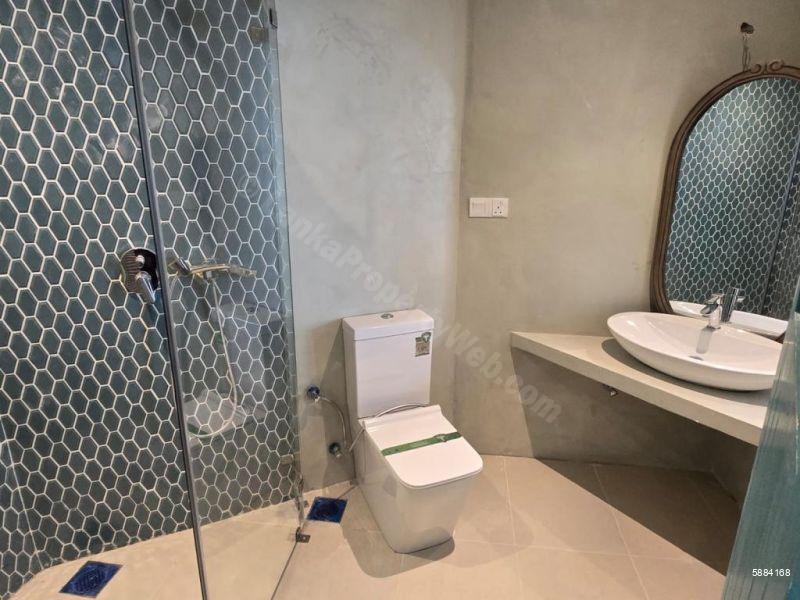 Commercial for rent in Negombo